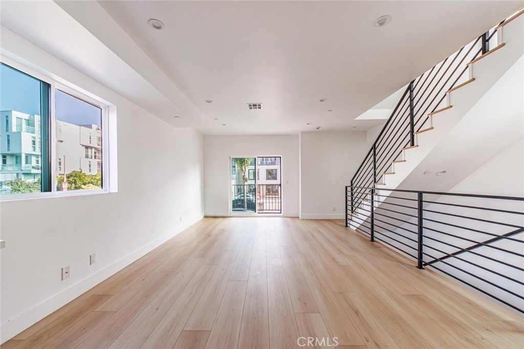 13461 Beach Avenue - Photo 16