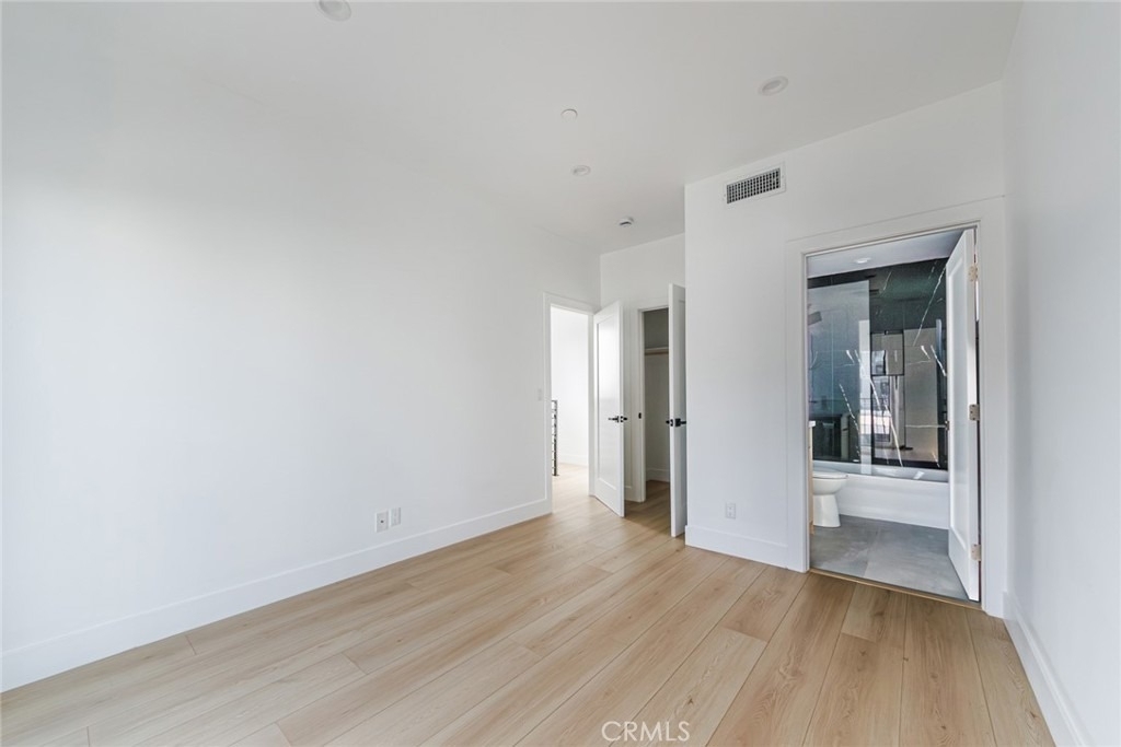 13461 Beach Avenue - Photo 32
