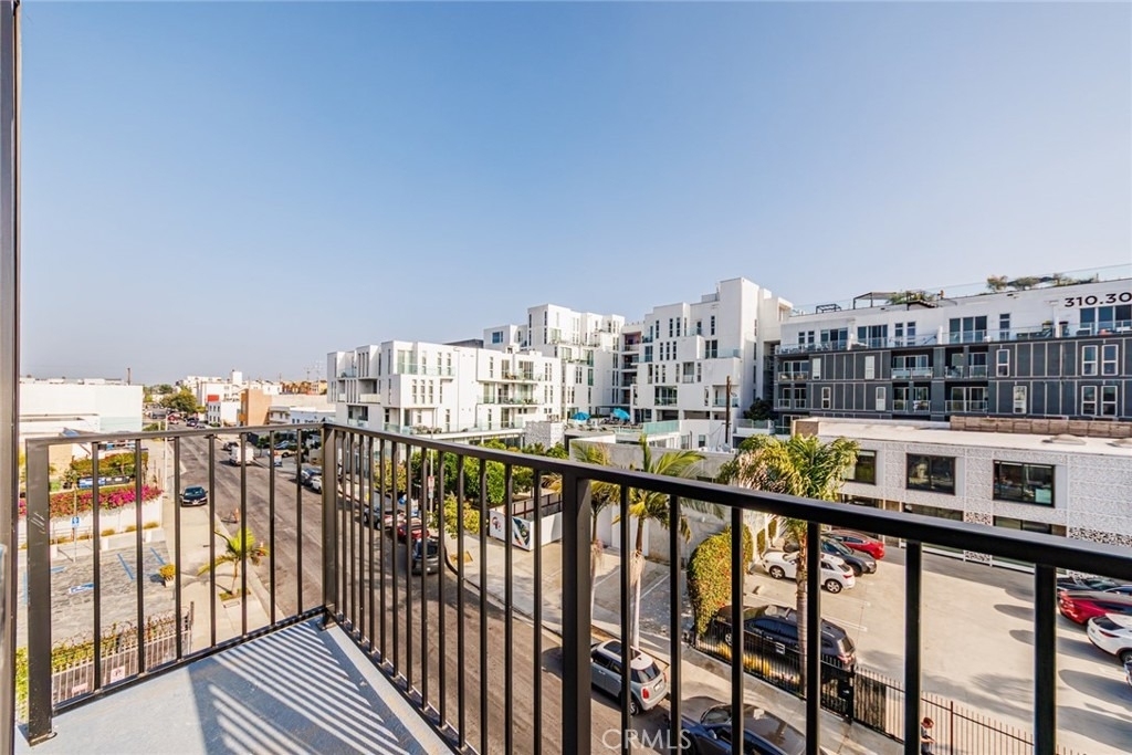 13461 Beach Avenue - Photo 33