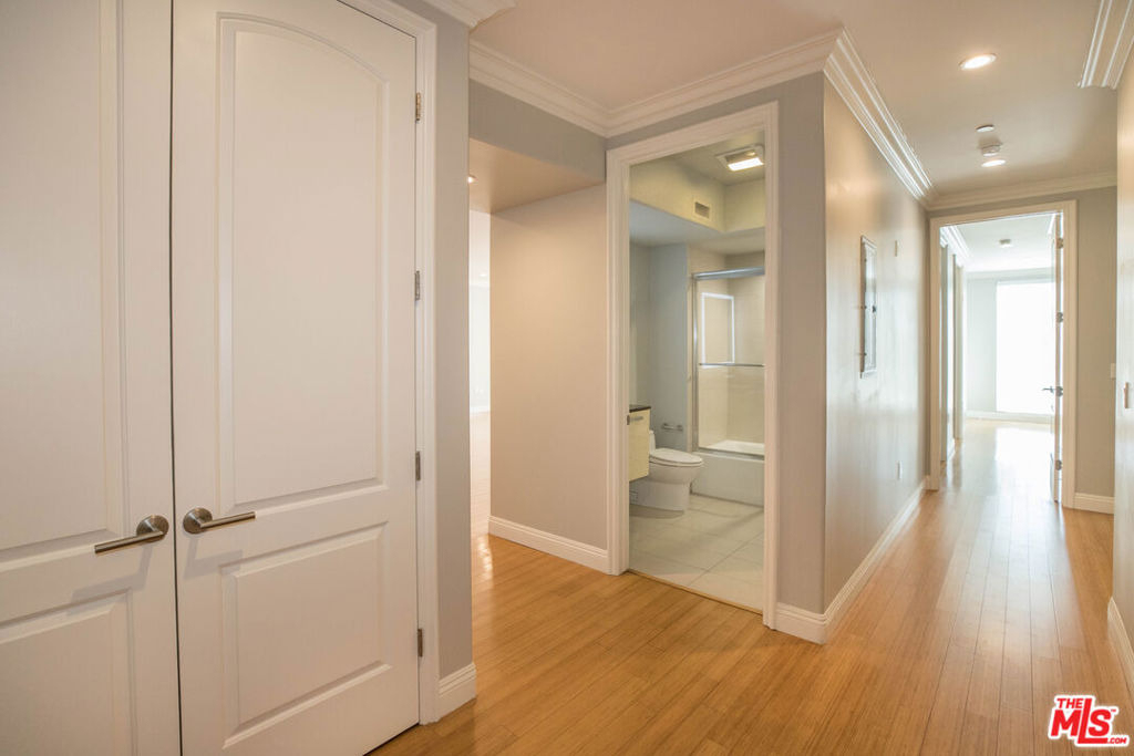 1283 Havenhurst Drive - Photo 3