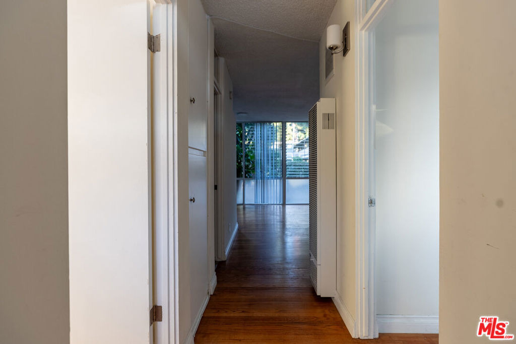 11133 Rose Avenue - Photo 18