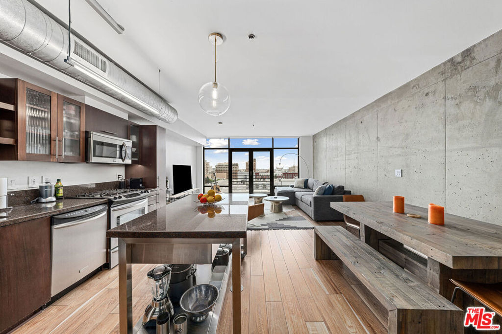 1111 S Grand Avenue - Photo 8