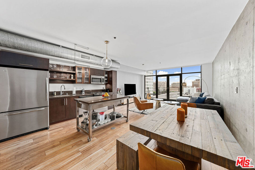 1111 S Grand Avenue - Photo 9