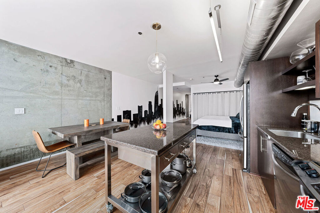 1111 S Grand Avenue - Photo 13