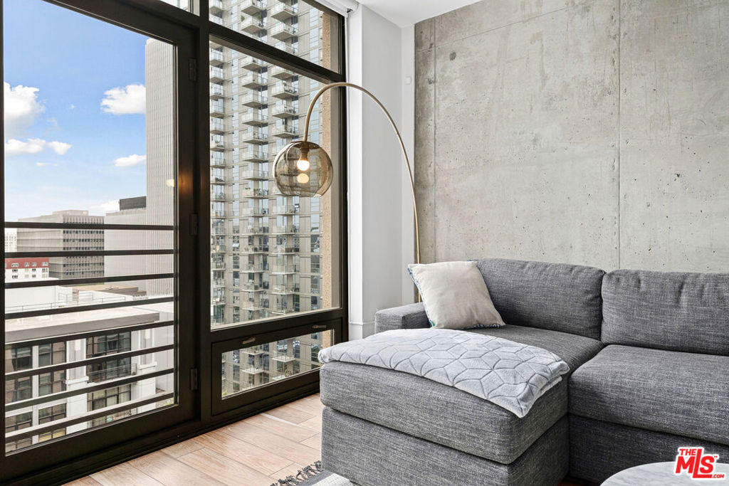 1111 S Grand Avenue - Photo 1