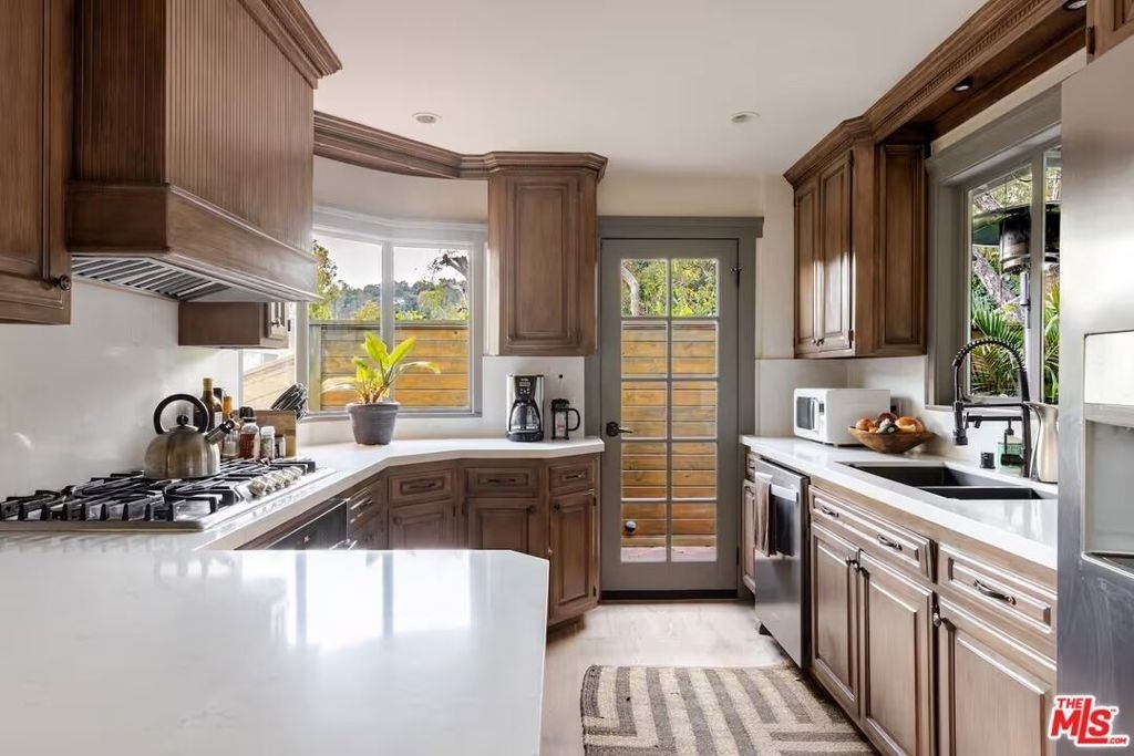 12208 Laurel Terrace Dr - Photo 10