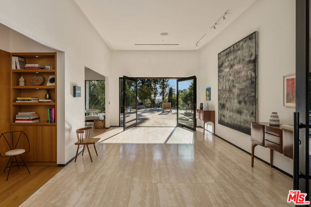 1120 El Retiro Way - Photo 5