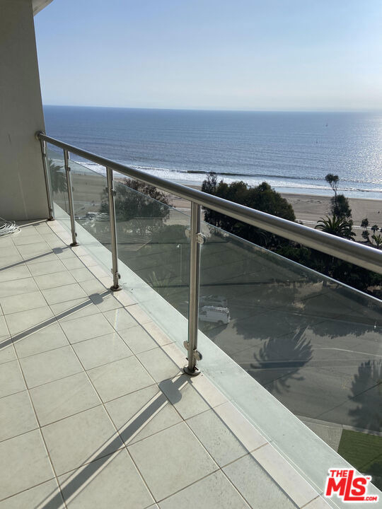 201 Ocean - Photo 8