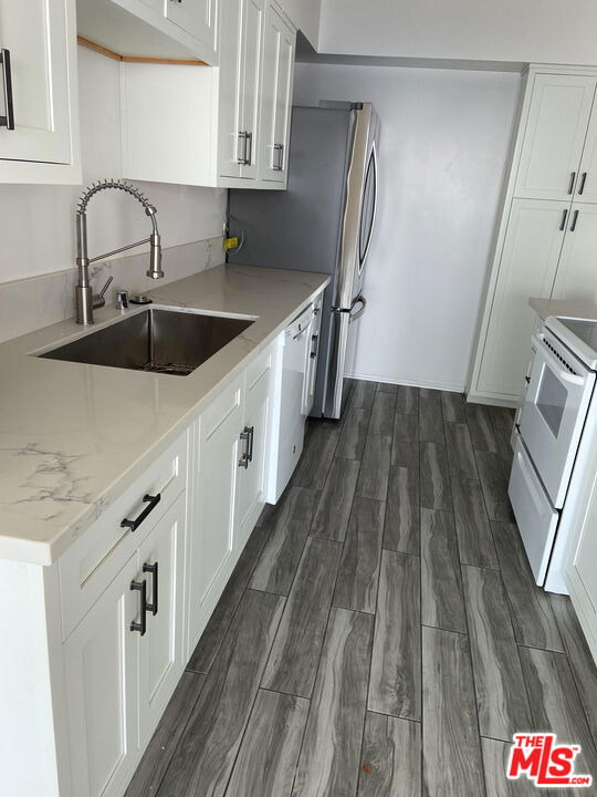 201 Ocean - Photo 5