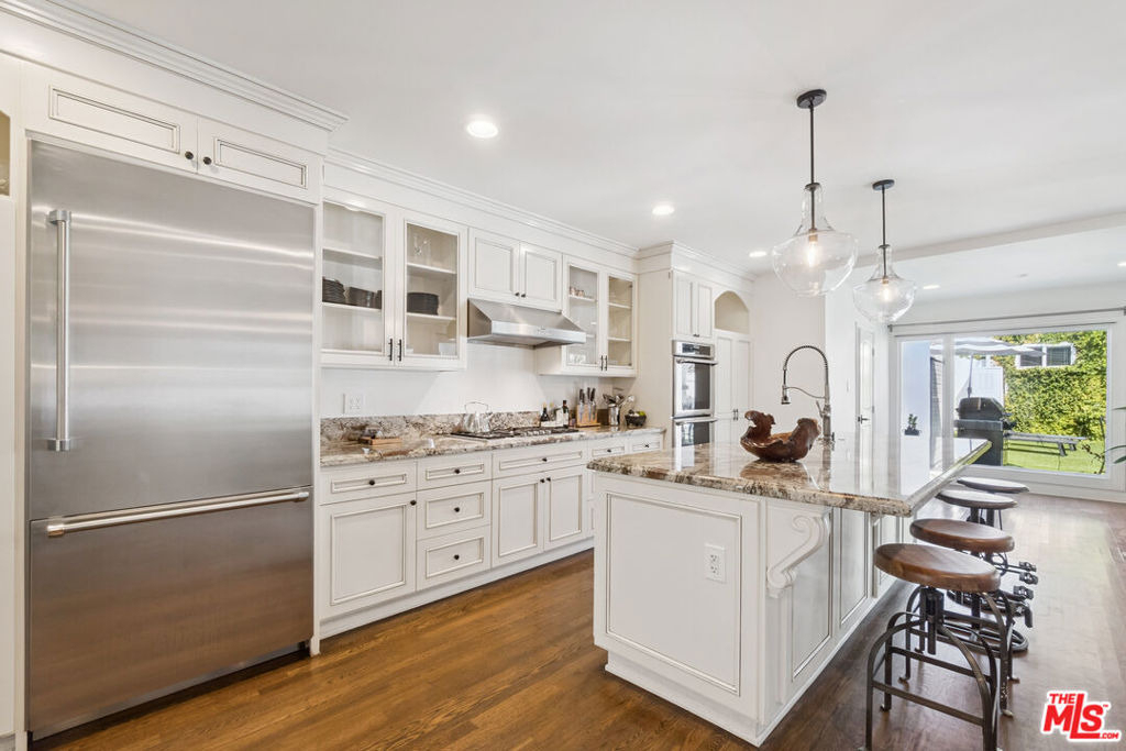 956 S Longwood Avenue - Photo 16