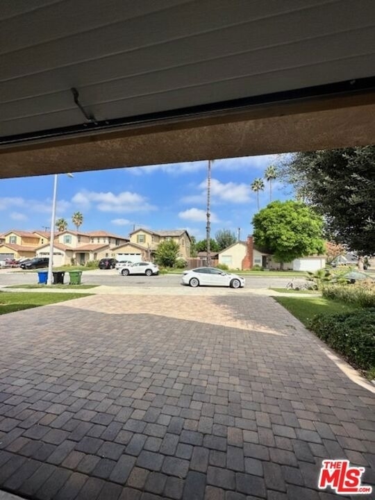 17032 Cantlay Street - Photo 15