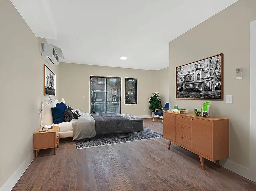 694 East 38th Street - Photo 3