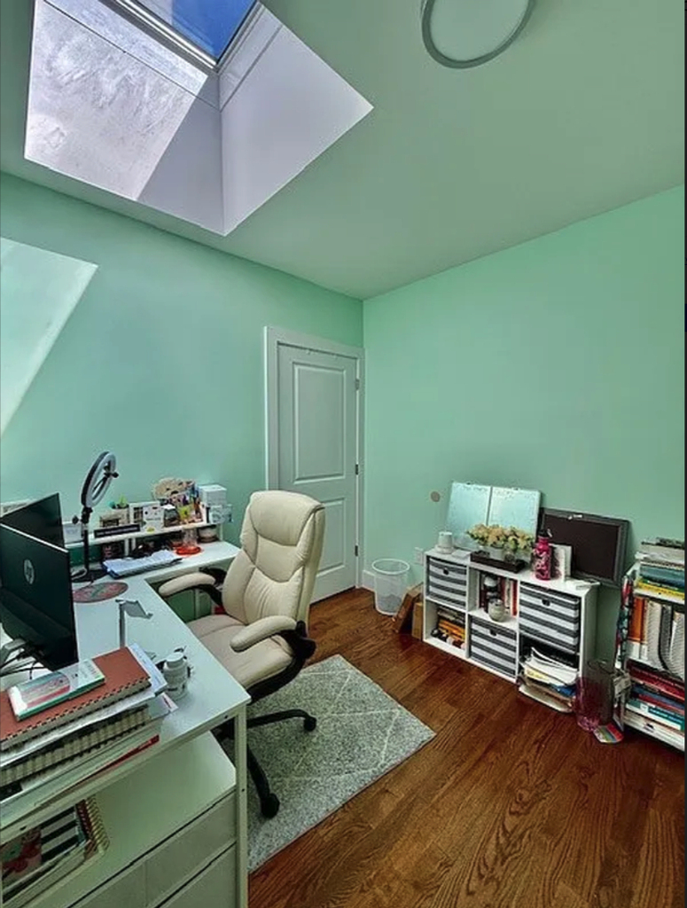 694 East 38th Street - Photo 8