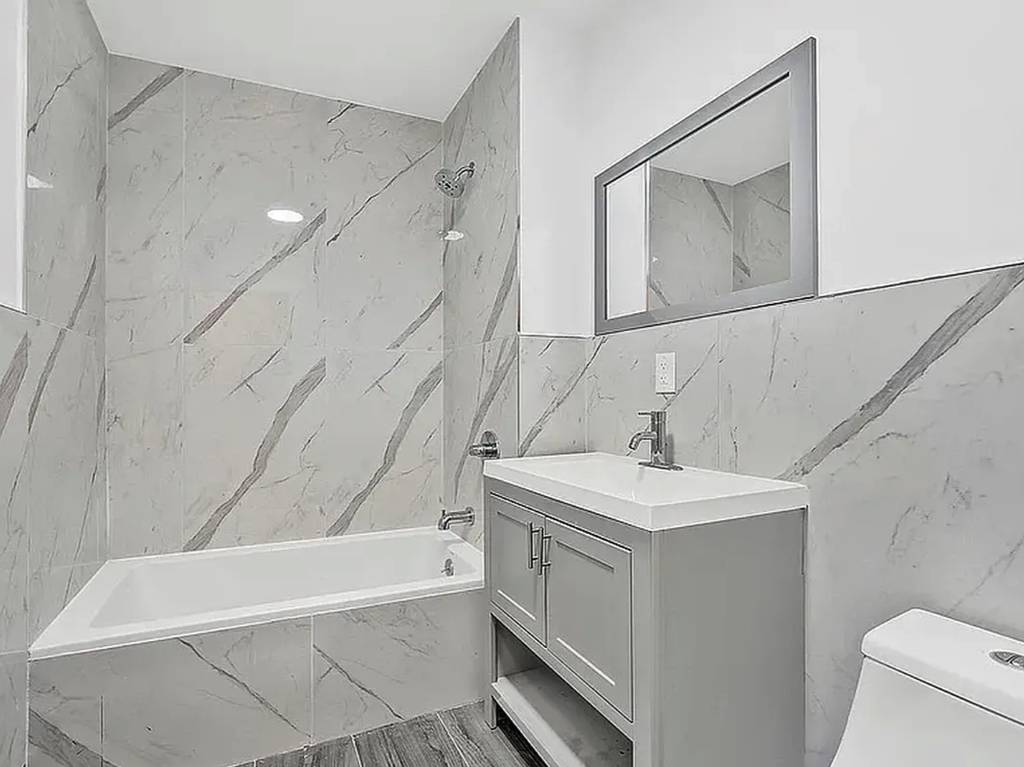 694 East 38th Street - Photo 9