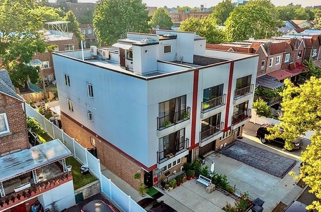 694 East 38th Street - Photo 12