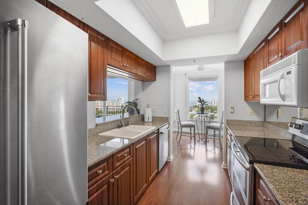 2880 Ne 14th St. Causeway - Photo 35