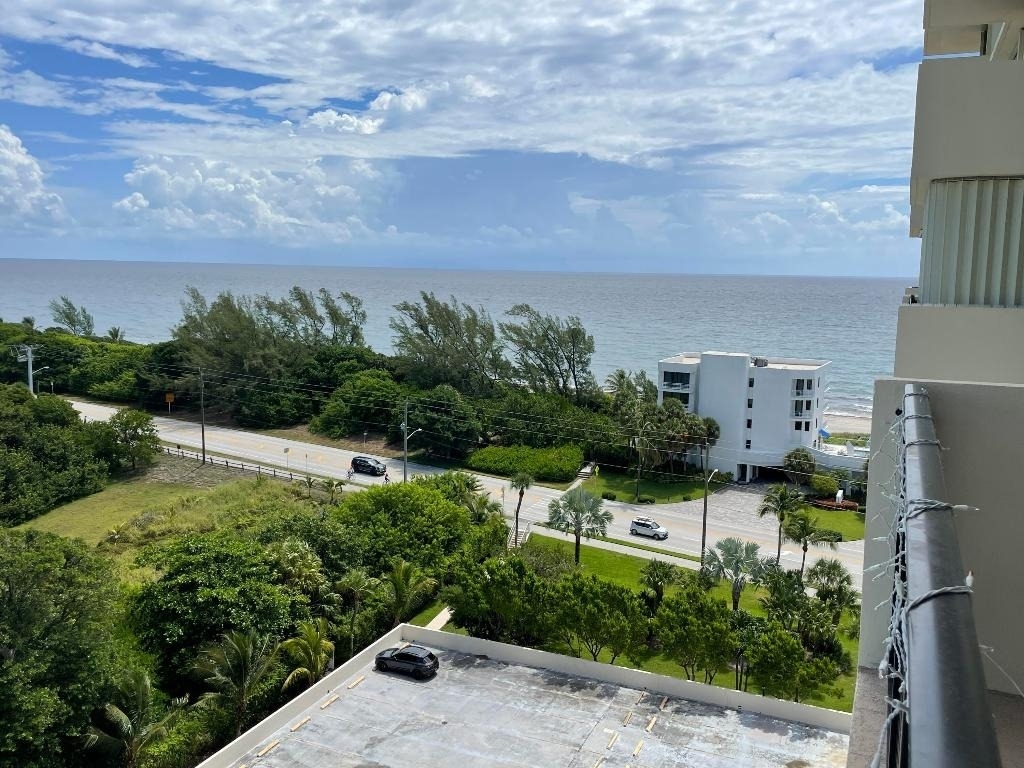 2121 N Ocean Boulevard - Photo 2