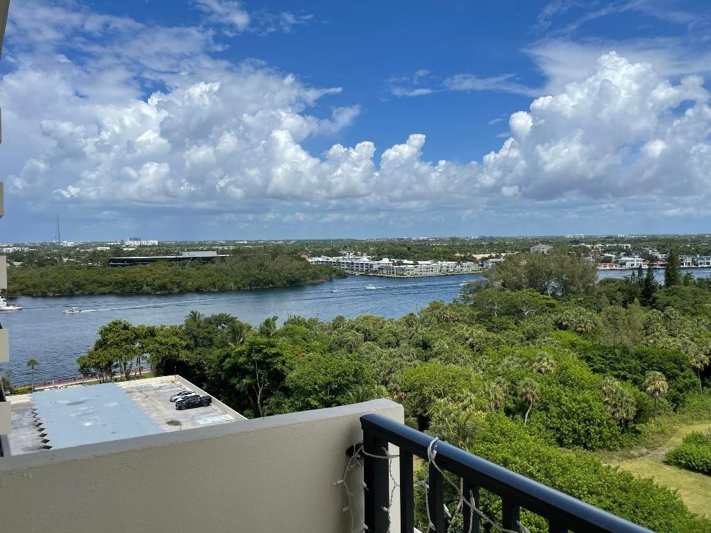 2121 N Ocean Boulevard - Photo 1