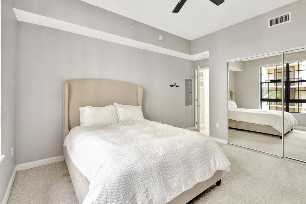 801 S Olive Avenue - Photo 17