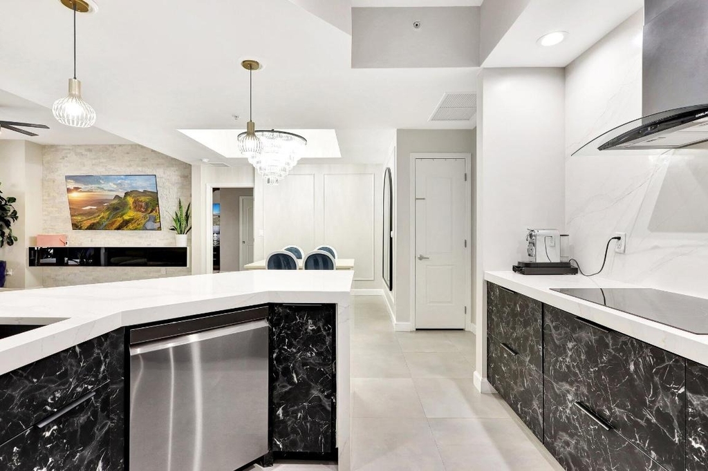 801 S Olive Avenue - Photo 12