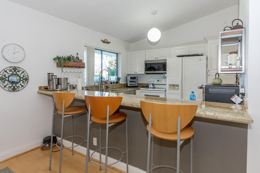 5570 Piping Rock Drive - Photo 3