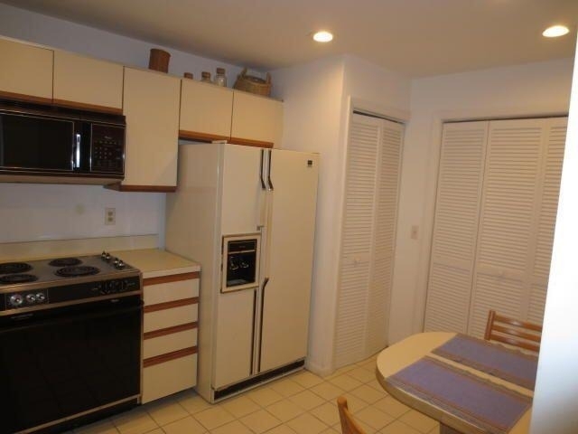 7535 La Paz Boulevard - Photo 2