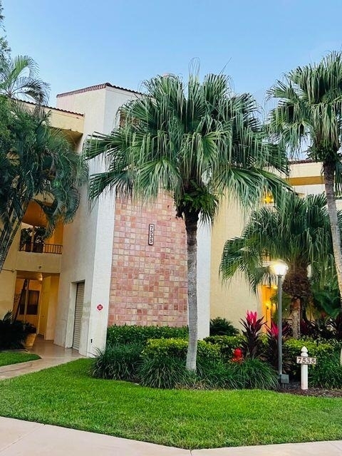 7535 La Paz Boulevard - Photo 0