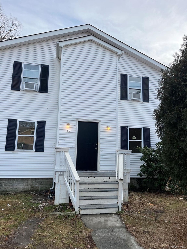 149 Washington Drive - Photo 2