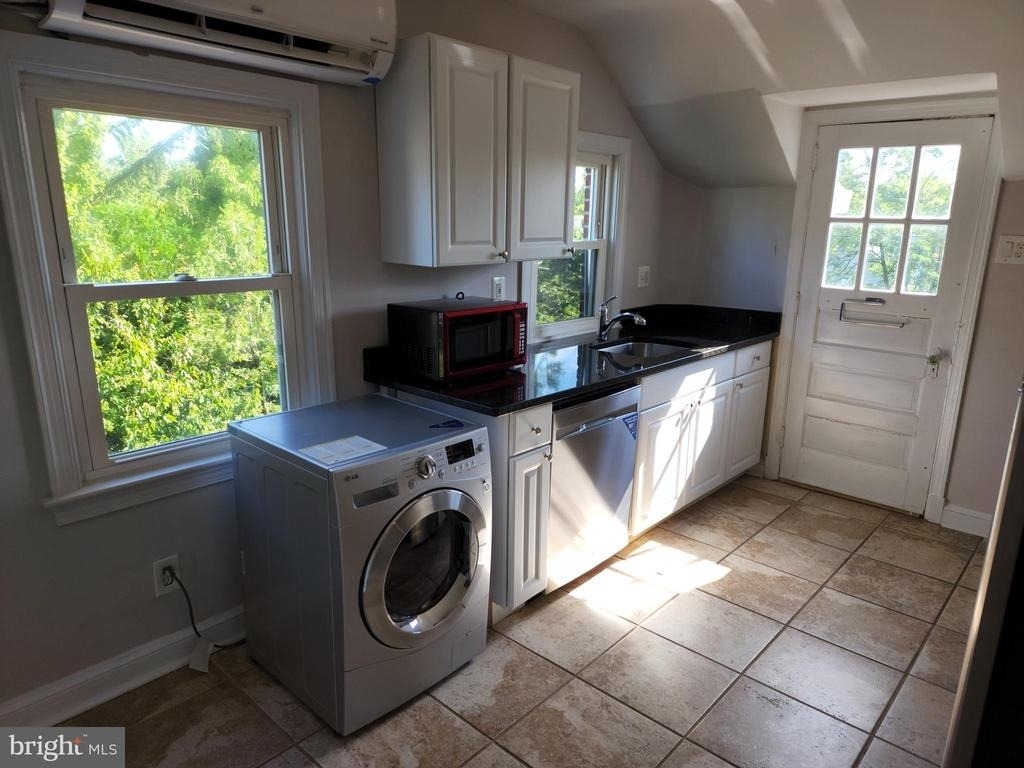 1227 N Utah Street - Photo 11