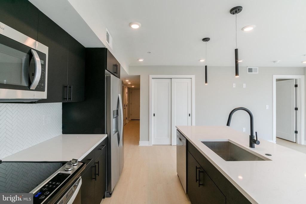 1102 Germantown Avenue - Photo 1