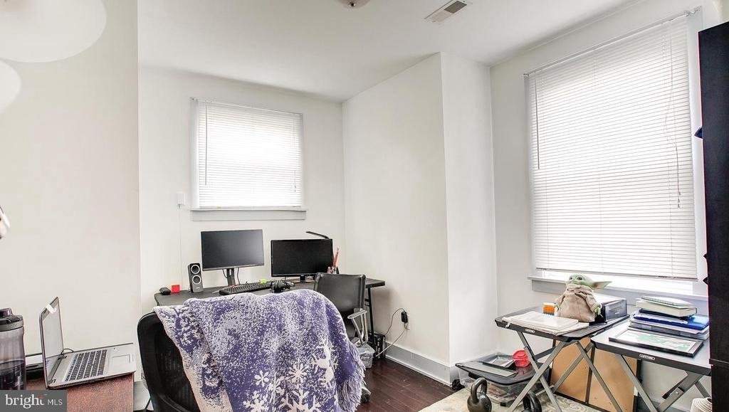 1902 N 17th Street - Photo 5