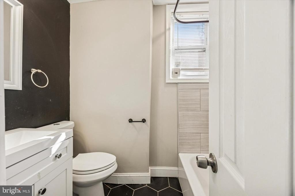 2336 Pierce Street - Photo 6