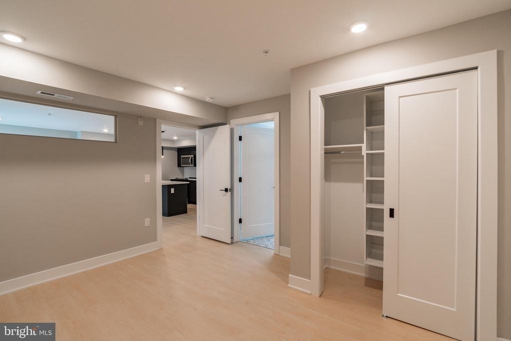 6604 Ridge Avenue - Photo 9