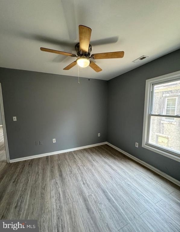 2211 W Tioga Street - Photo 1