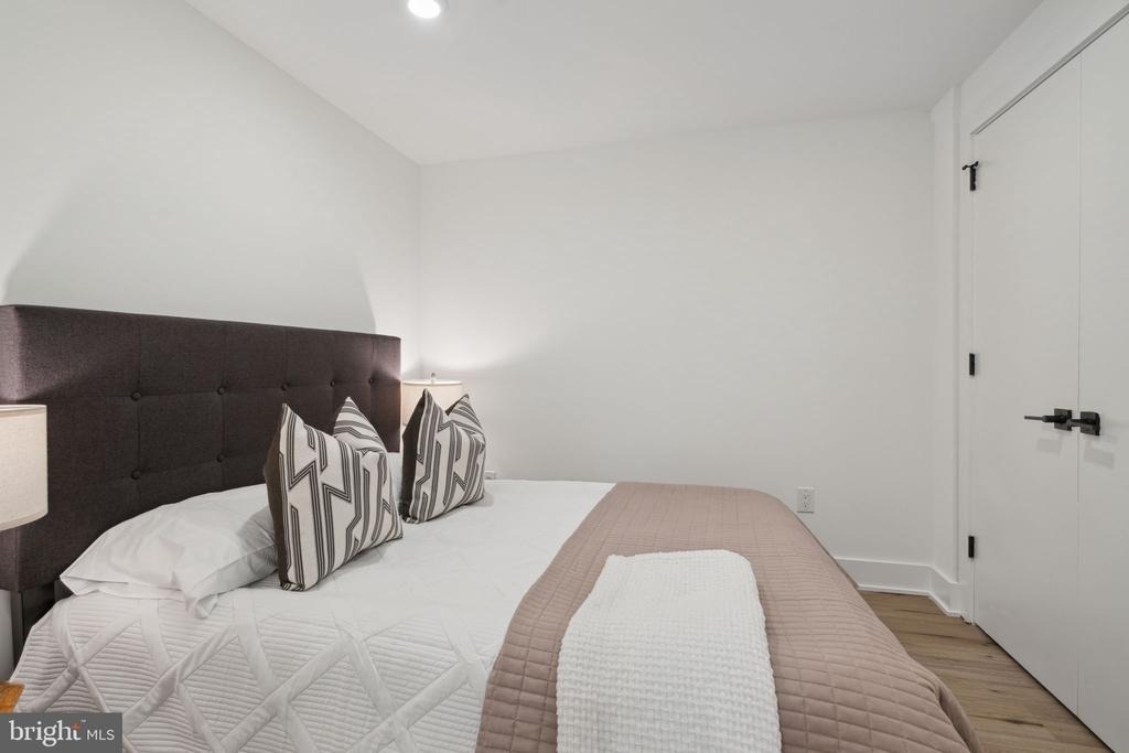 139 W Chelten Avenue - Photo 3