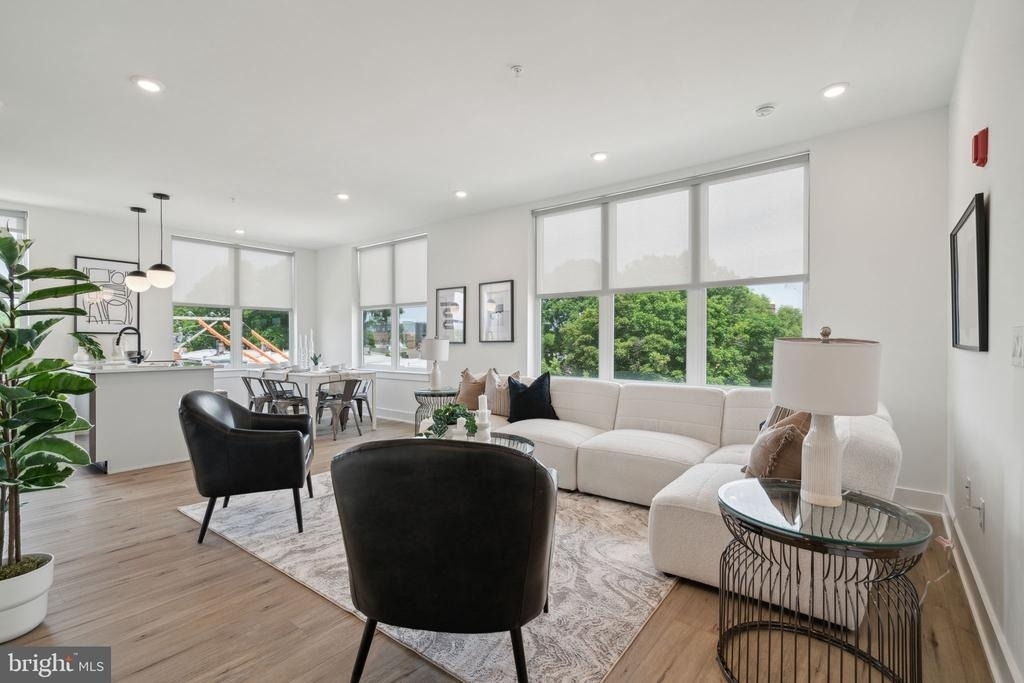 139 W Chelten Avenue - Photo 10