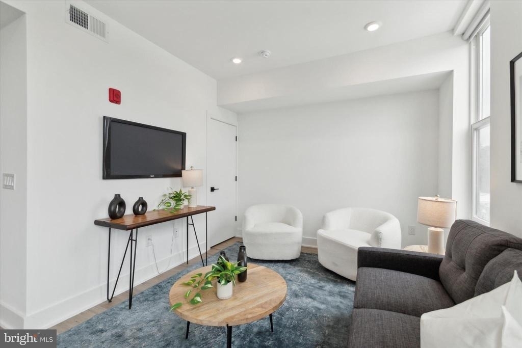 139 W Chelten Avenue - Photo 14