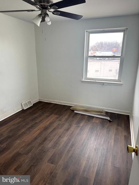 7258 Mansfield Avenue - Photo 2