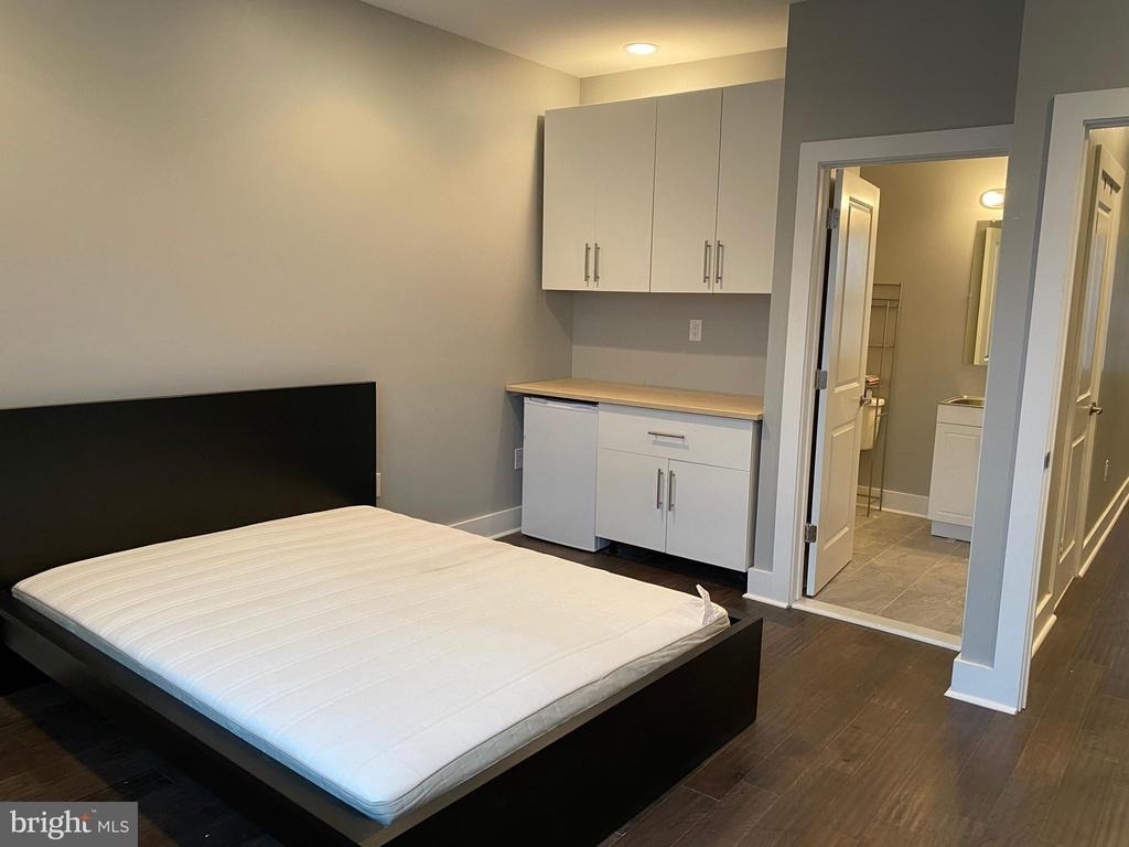 419 N Holly Street - Photo 33