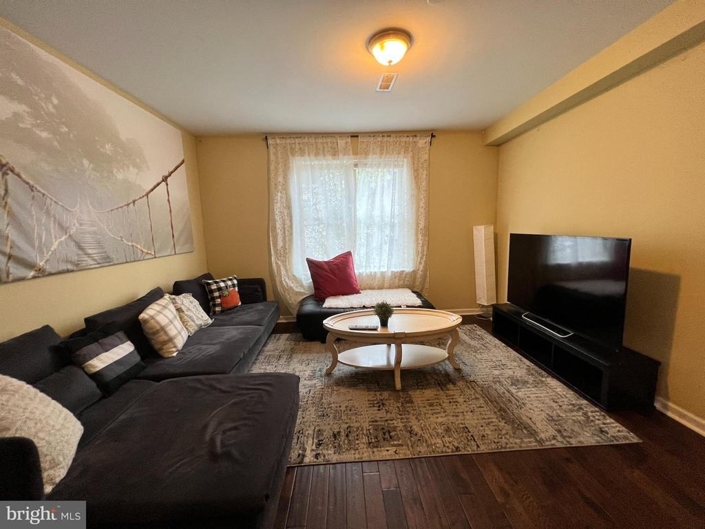 1857 N Willington Street - Photo 0