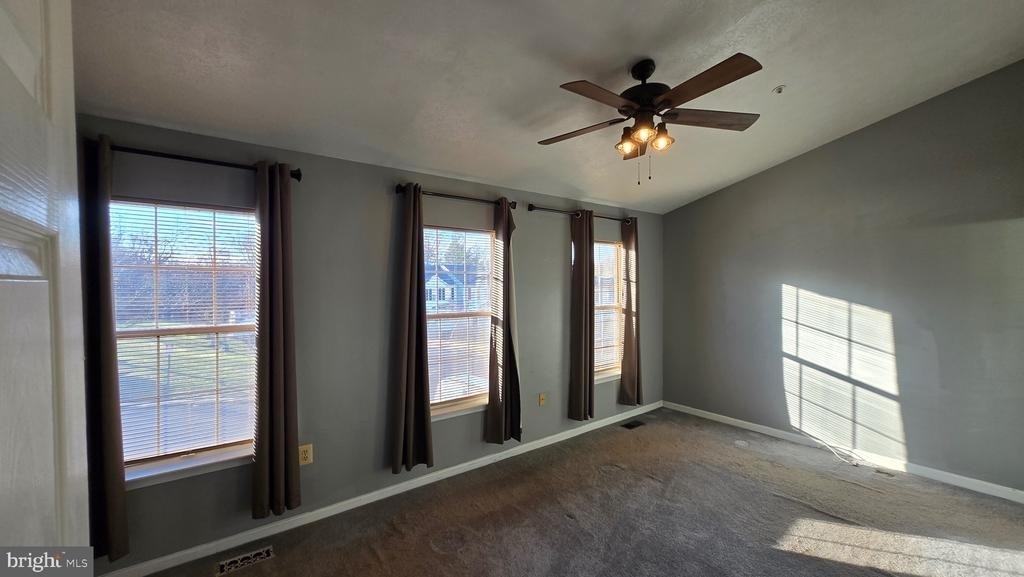 6565 Ronald Road - Photo 6
