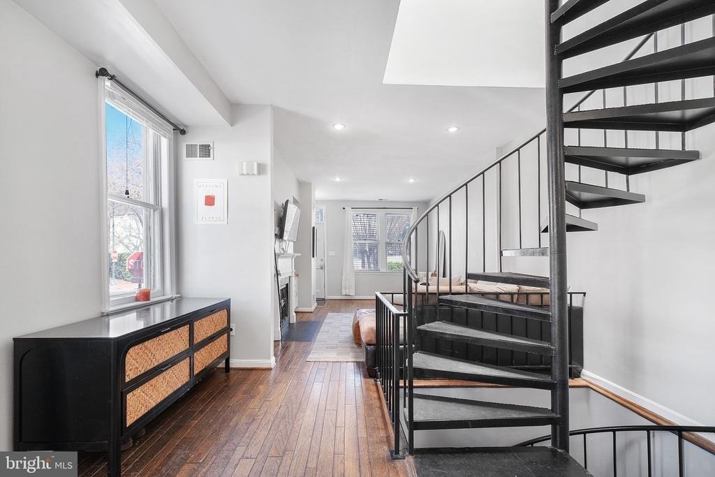 3256 Q Street Nw - Photo 7