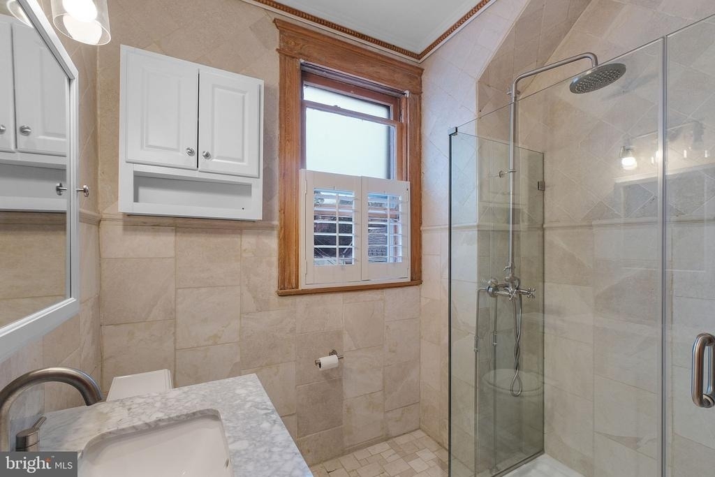 1654 33rd Street Nw - Photo 16