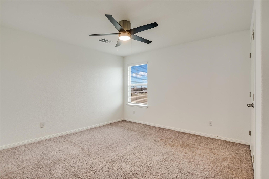 12814 Meachum Ln - Photo 16
