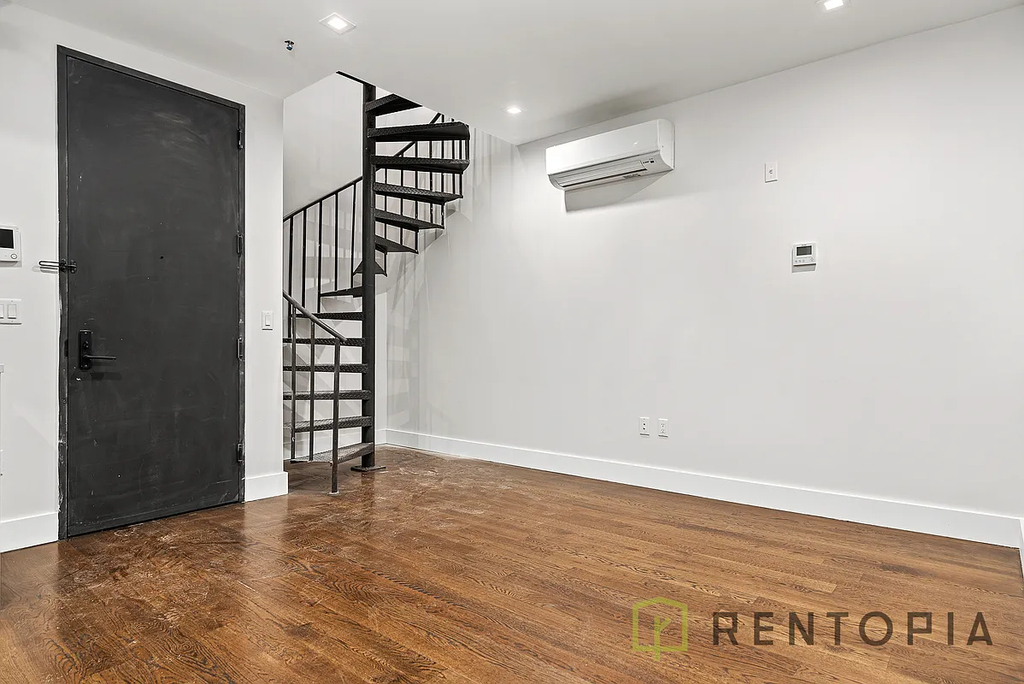 178 Skillman - Photo 1