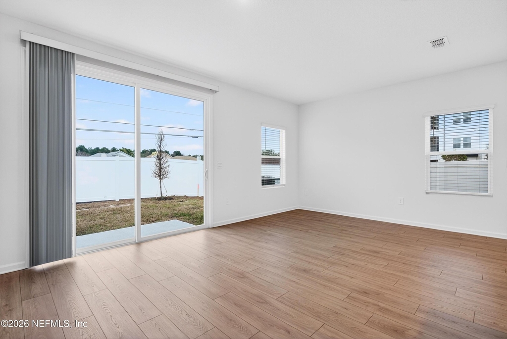 1460 Jeremiah Street - Photo 14