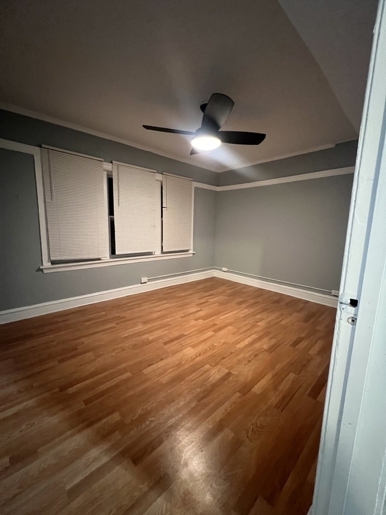 7800 S Burnham Avenue - Photo 1