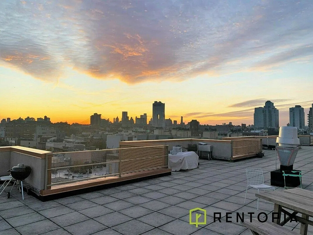 63 Roebling Street - Photo 7
