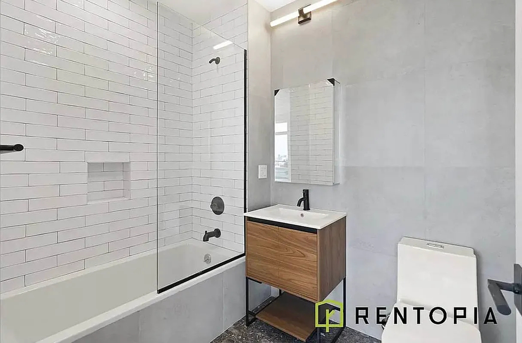 74 N 1st St. Brooklyn, NY 11249 - Photo 4
