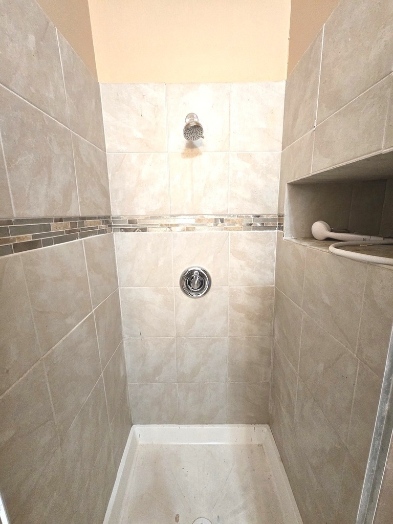 253 W 118th Street - Photo 8